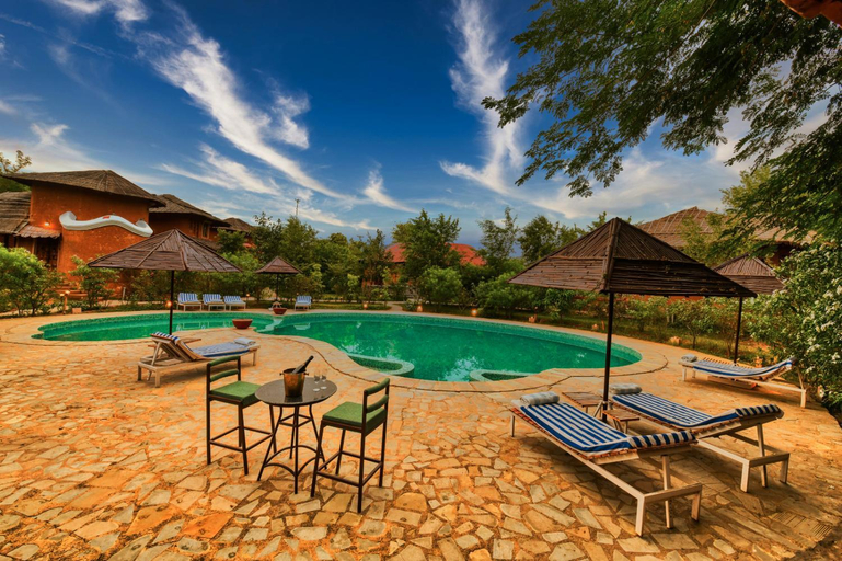 Sport & Beauty 2, The Earth At Ranthambore, Sawai Madhopur