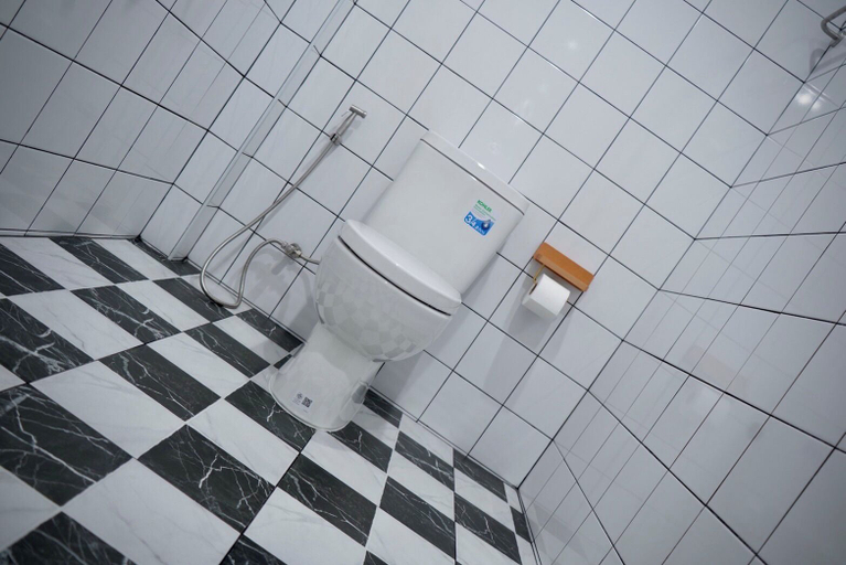 Bathroom 4, Room 61, Phuket Island