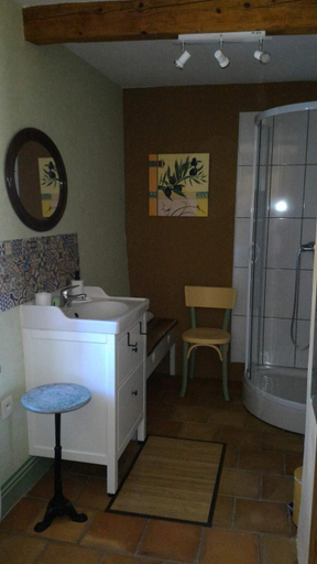 Bathroom, Plumes d'art, Ariège