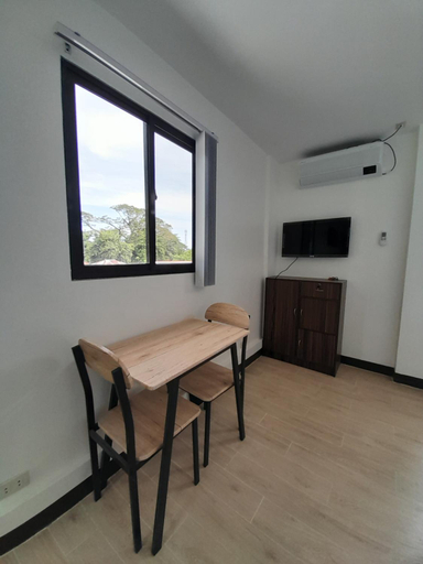 Dining Room 6