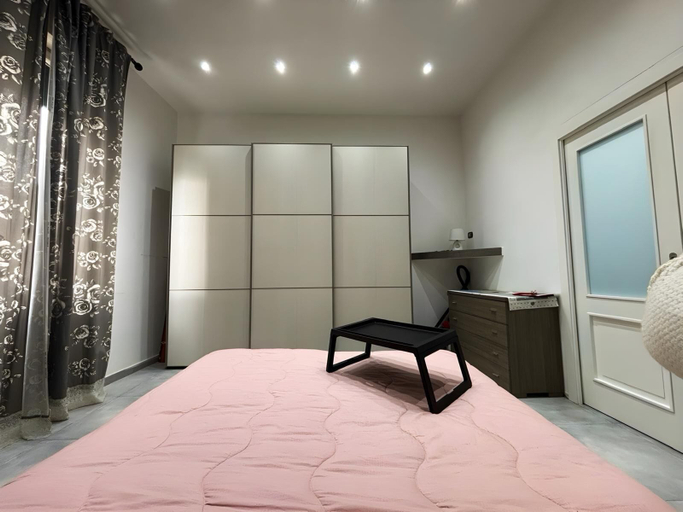 Bedroom 2, Boutique House Marta's, Napoli