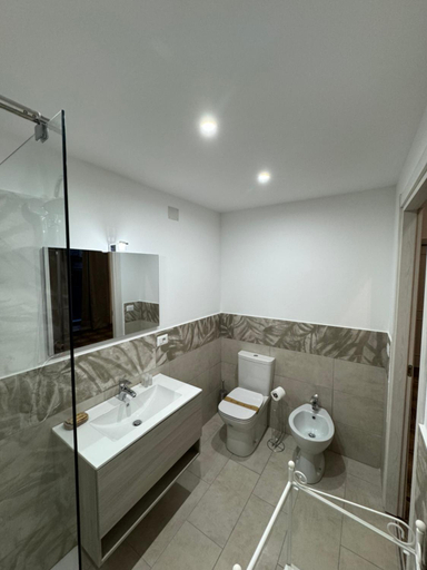 Bathroom 3, San Giuliano Palace, Catania