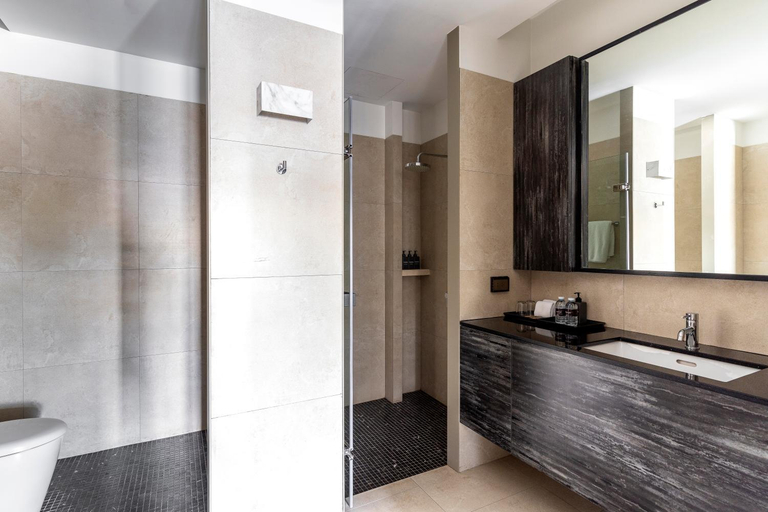 Bathroom 6