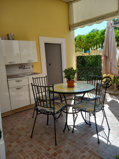 Others 4, B&B A casa di Antonella, Latina
