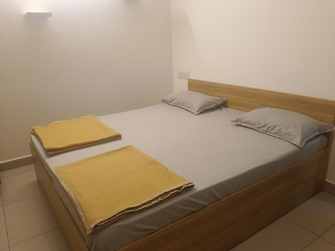 Bedroom 2, Lakshmi Residency By Sky Inn, Krishnagiri