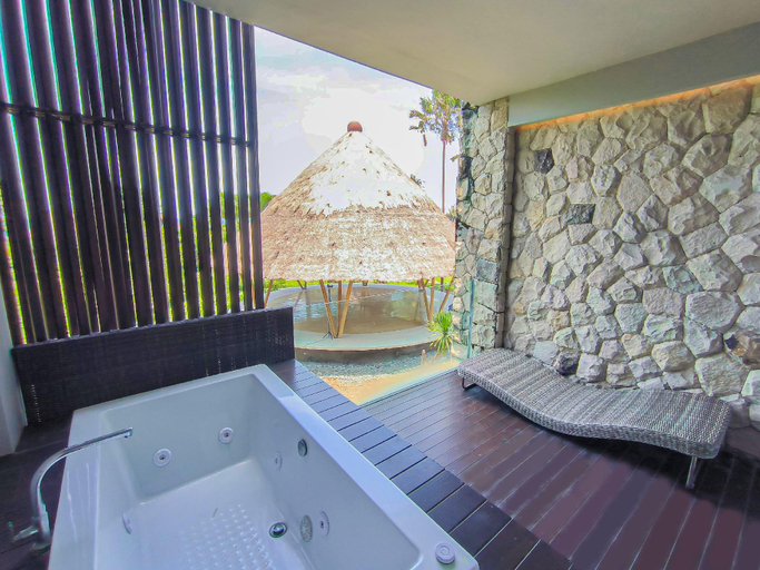 Bathroom 25