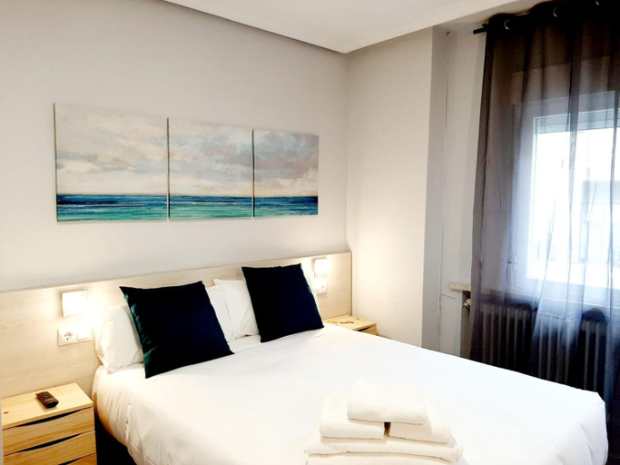 Bedroom 2, Hostal Lucia by gaiarooms, Salamanca