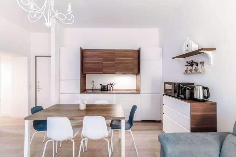 Others 3, Pleasant Family Apt next to Lake Como, Como