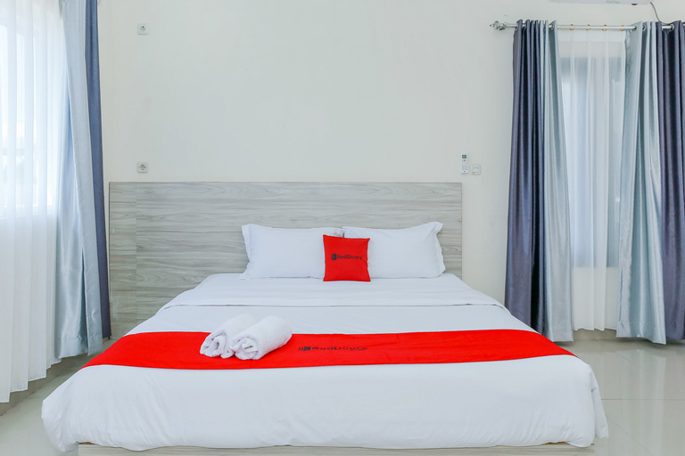 RedDoorz Plus @ GNG Hotel El Tari Airport Kupang, Kupang
