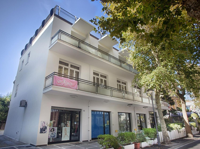 Others 4, Hotel Sayonara, Rimini