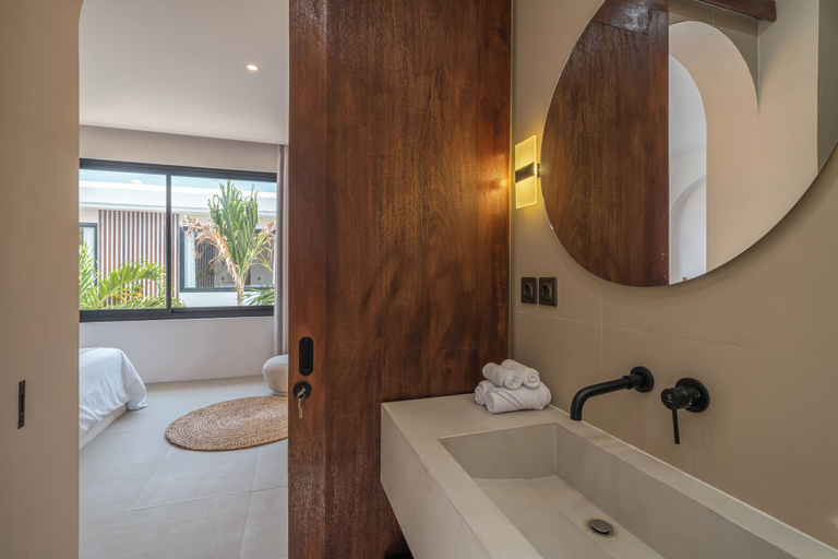 Bathroom 4, Nova Oasis 4, Badung