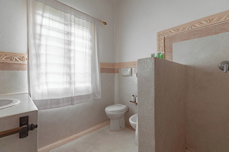 Bathroom 4, Exploreans Malaika Villas & Beach Club, Kilifi North