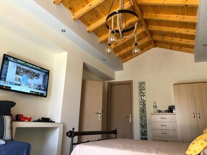 Others 5, Quiet Guest house, North Aegean