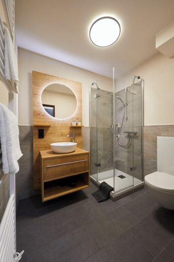 Bathroom 5, NaturPur Hotel Maarblick, Bernkastel-Wittlich