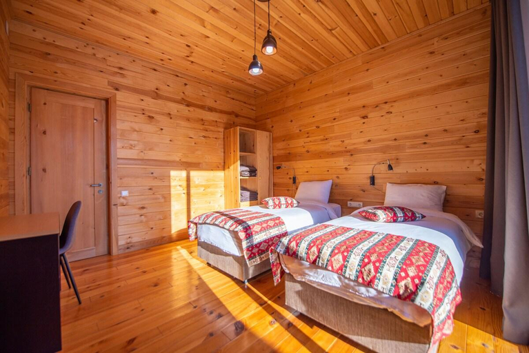 Others 3, Big family cottage with two bedrooms with bath, Mestia