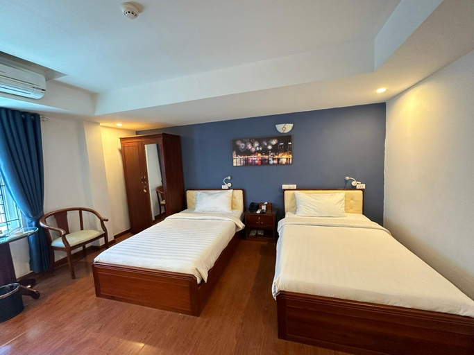 Bedroom 6