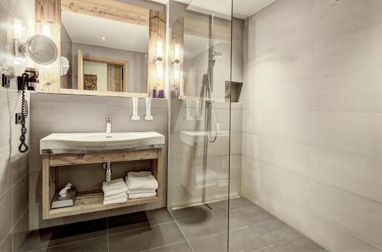 Bathroom 3, Das Glemm Hotel, Zell am See