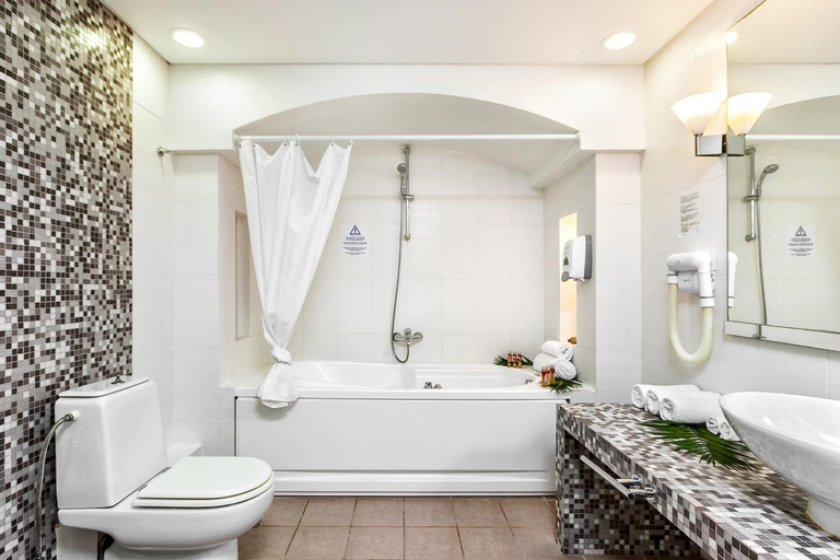Bathroom 5, Anastasia Resort & Spa, Central Macedonia