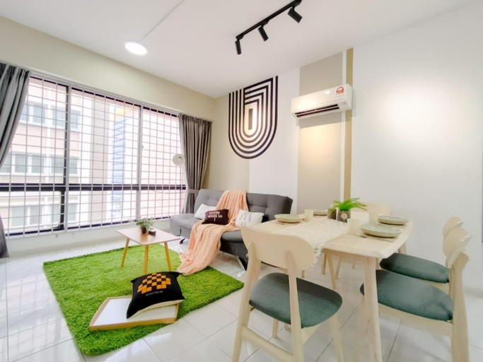 Dining Room 11