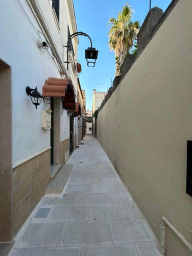 Others 5, Standard Room, Taranto