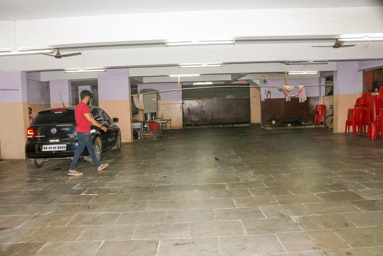 Others 3, Suman Lodging, Kolhapur