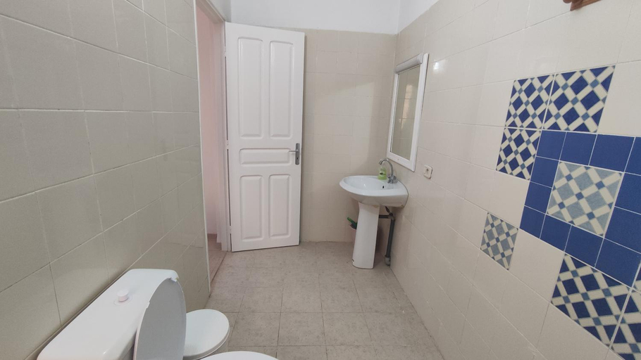 Bathroom 3, CoZi Coliving, Djerba Midoun