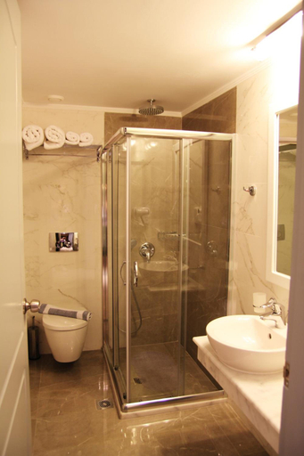 Bathroom 3, Achilles Hotel, Peloponnese