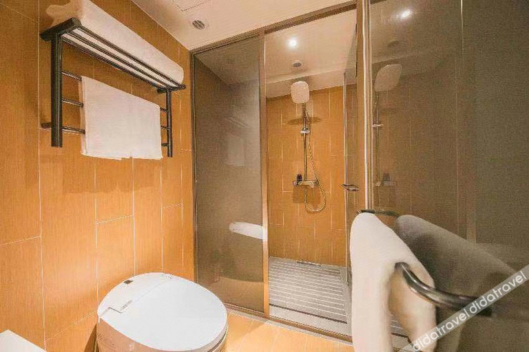 Bathroom 4, Ji Hotel Beijing Jiuxianqiao 798 Art District, Beijing