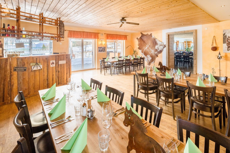 Food & Drinks 5, Reitstall und Saloon San Jon, Inn
