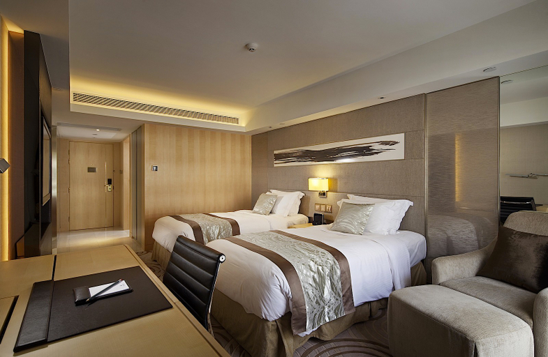 Bedroom 4, The Royal Garden Tsim Sha Tsui, Kowloon