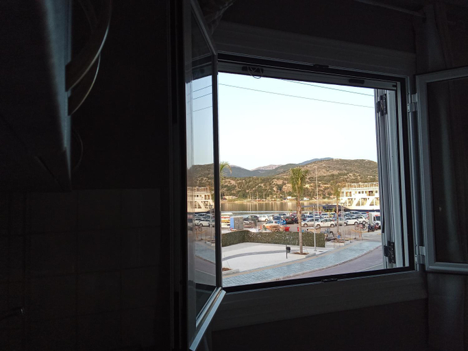 Others 3, Maistros Studios 1, Ionian Islands