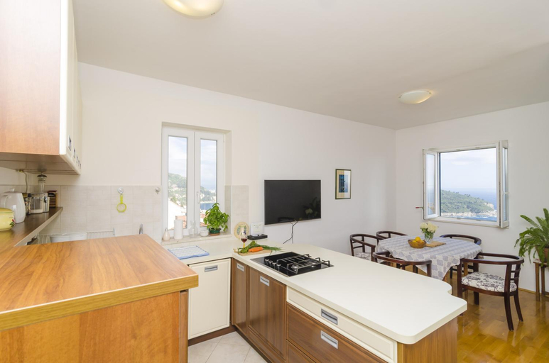 Others 4, Two-Bedroom Apartment with Terrace and Sea View, Dubrovnik