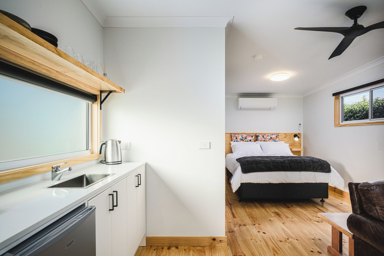 Bedroom, Church Lane Accommodation Milawa, Wangaratta - South