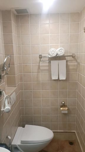 Bathroom 9