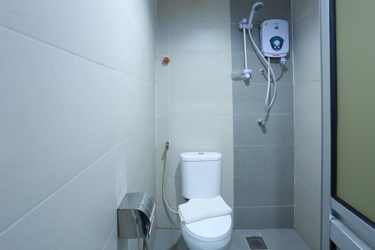 Bathroom 18