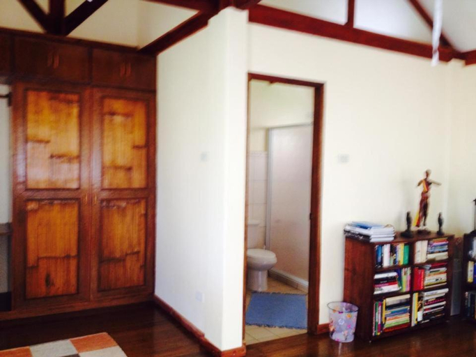 Bedroom 2, Liwayway sa Bohol - Pamilacan Bed & Breakfast, Baclayon