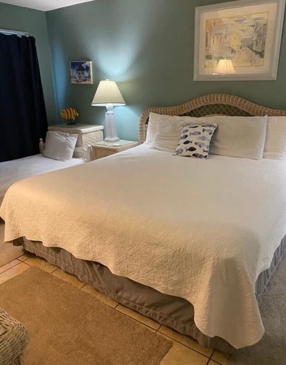 Bedroom 4, The Summit 1209, Bay