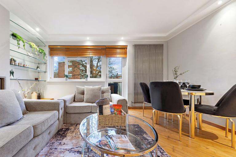 Others 3, Luxe Stays Putney & Stamford, London