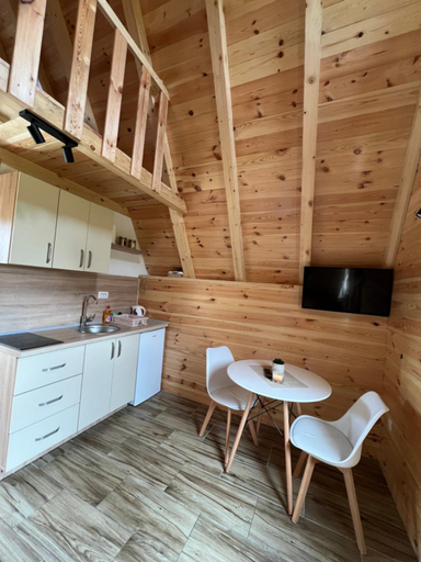 2, Cottage Danilo