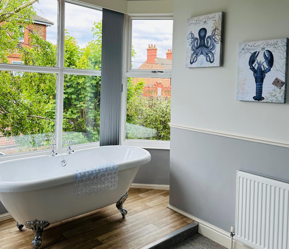 Bathroom 2, Bettys, Cambridgeshire