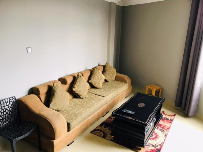 Others 4, simple guest house, Addis Abeba