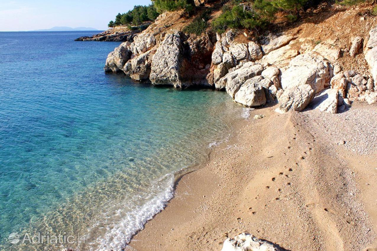 Others 2, Apartmani Nila, Jelsa