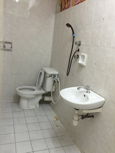 Bathroom 3, Seapark Condotel, Kota Kinabalu