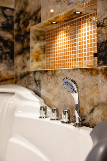 Bathroom 3, Ervini Boutique Hotel, Shkodrës