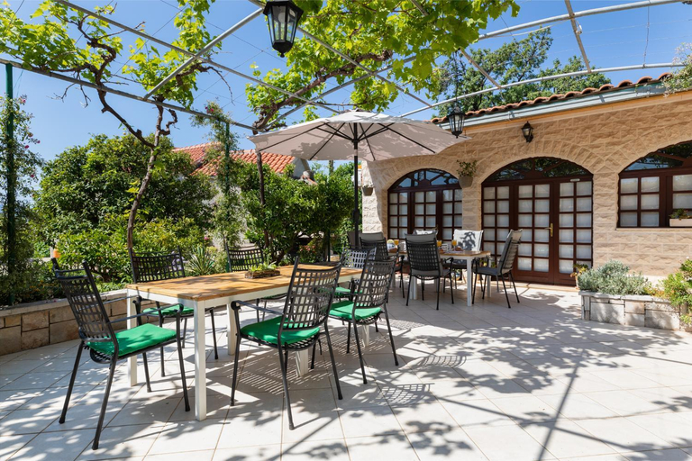Food & Drinks 5, Apartments Paloc - Bungalow with Garden view, Bol