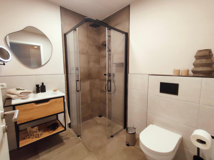 Bathroom 3, das herzstuck - Schaubrennerei, Hausbrauerei & Apartments, Neustadt an der Aisch-Bad Windsheim