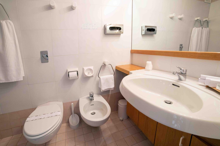 Bathroom 4, Boite Hotel, Belluno