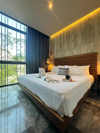 Bedroom 3, IIK Tulum by Groovy Stays- A Hip Condo-Hotel with WIFI, Rooftop, Pool, Sleeps 6, Cozumel