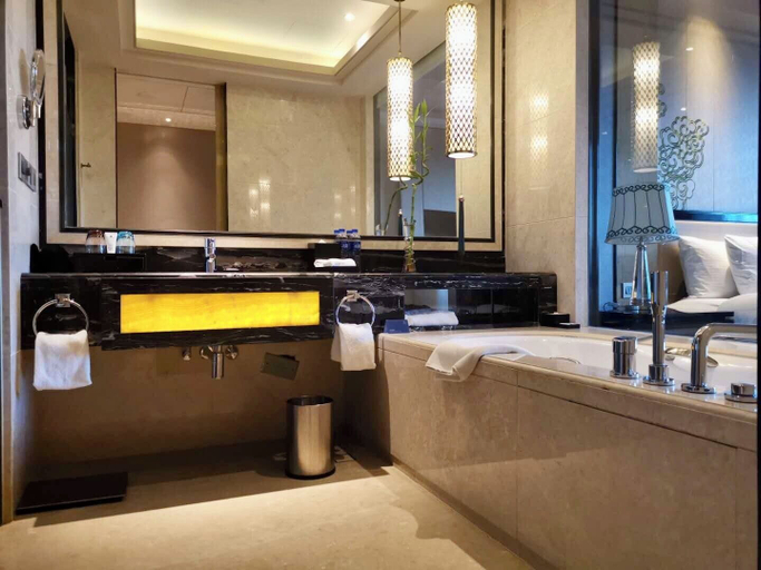 Bathroom 5, Wanda realm chifeng, Chifeng
