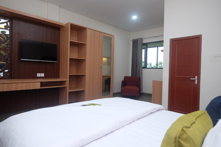 Bedroom 13
